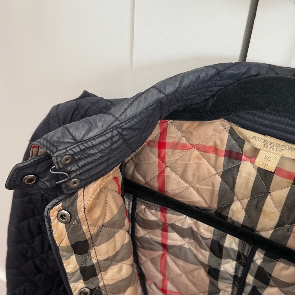 Burberry Women's Quilted Puffer Jacket - Dark Blue - Picture 6 of 10